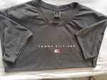 Продам б/у футболку Tommy Hilfiger