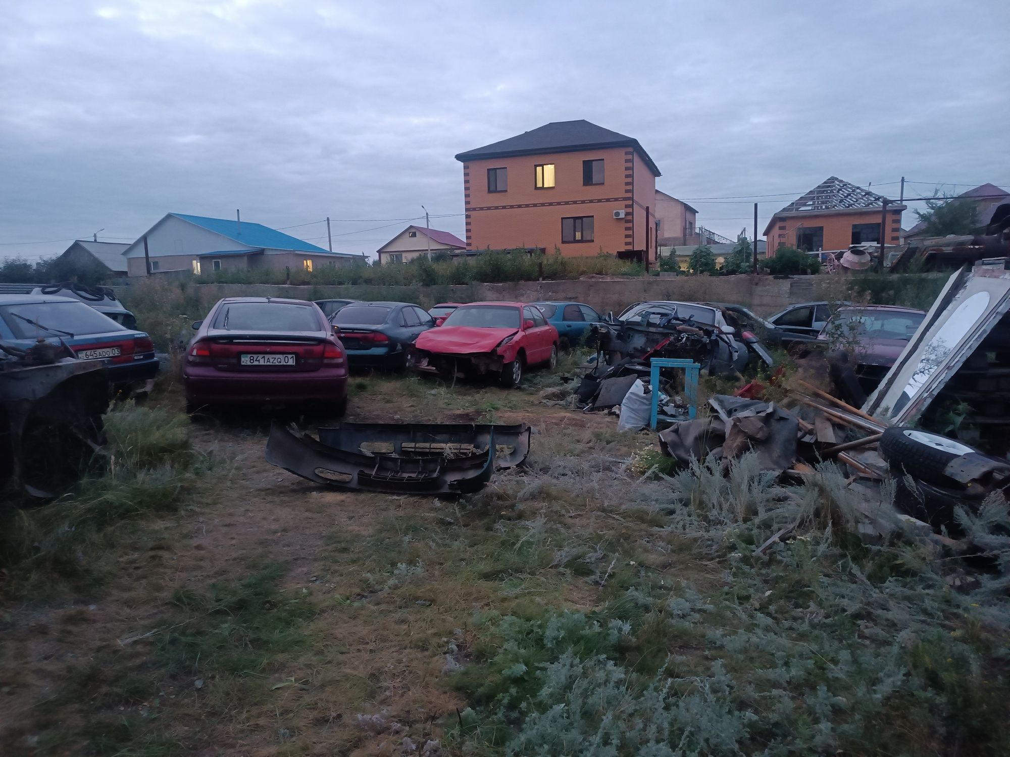 Мазды кронусы по запчастям