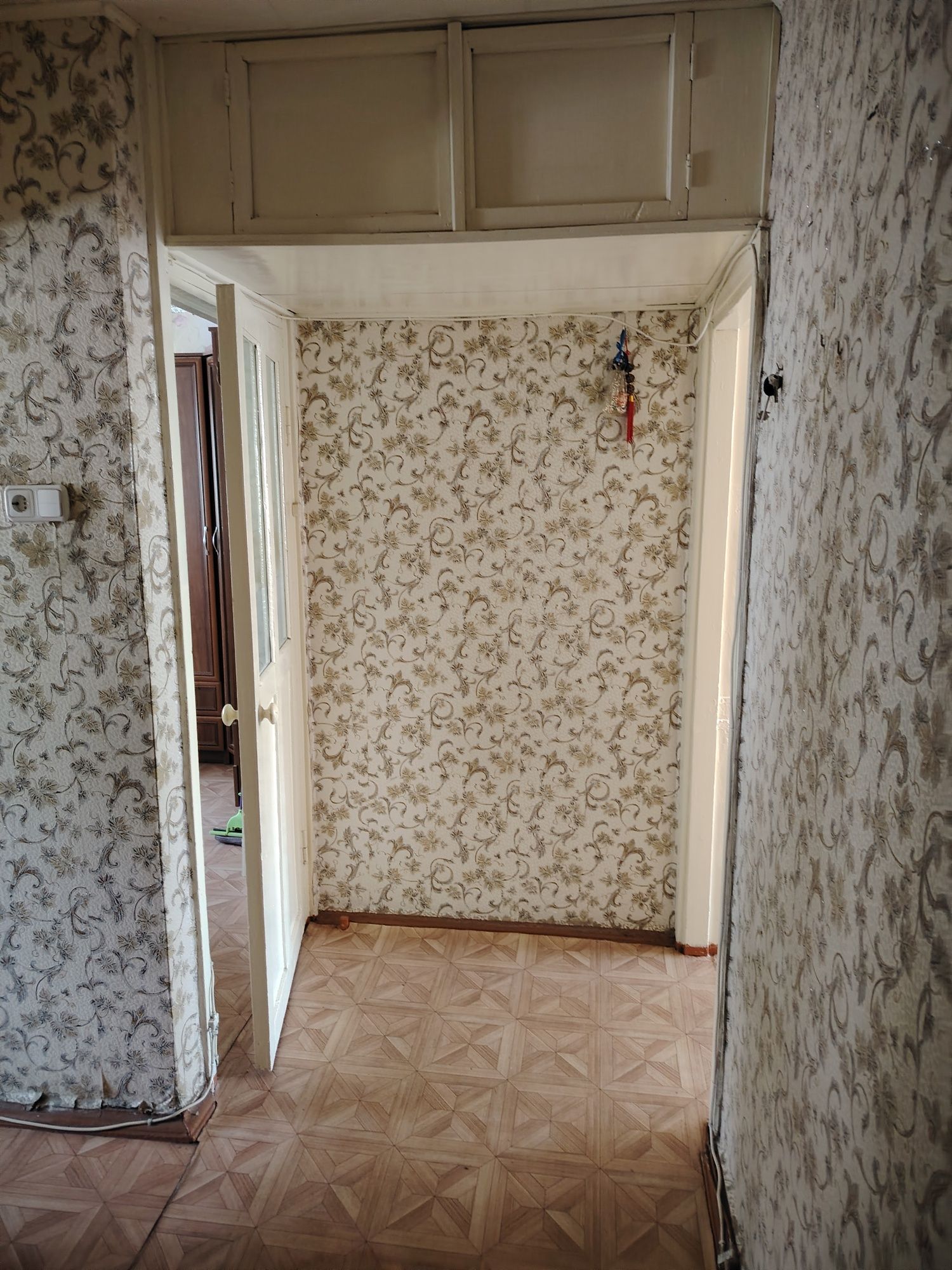 Продам 2х комнатную квартиру пр. Мира 98 /1