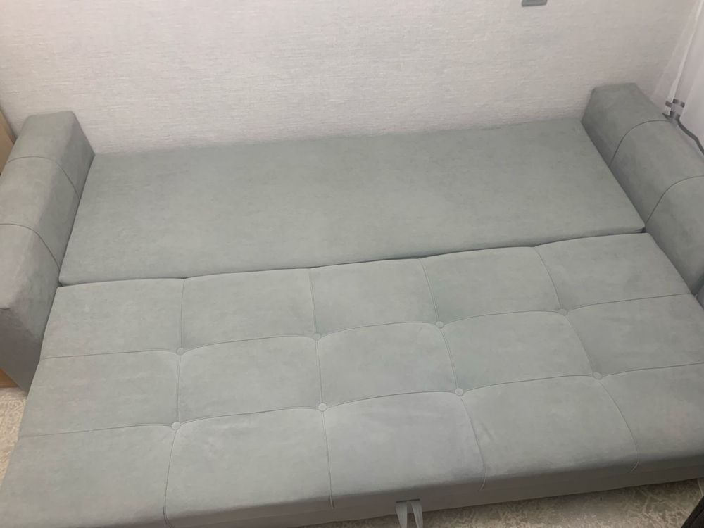 Продам диван. В пользовании был 3 месяца.
