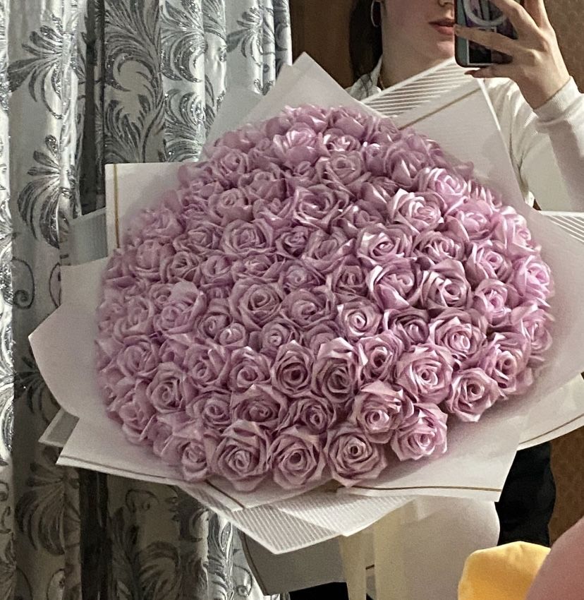 букет из атласных лент