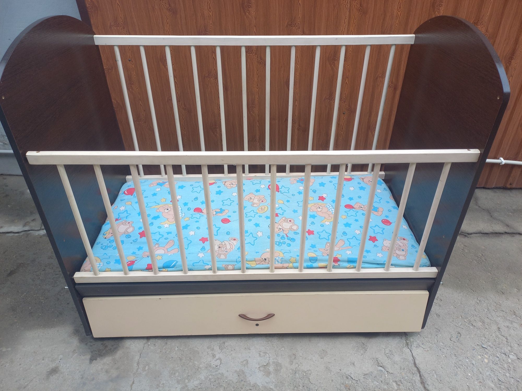 Продам детскую кровать