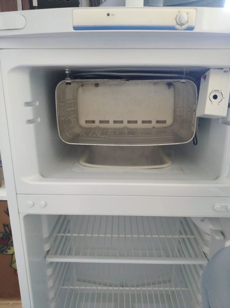 Холодильник Indesit
