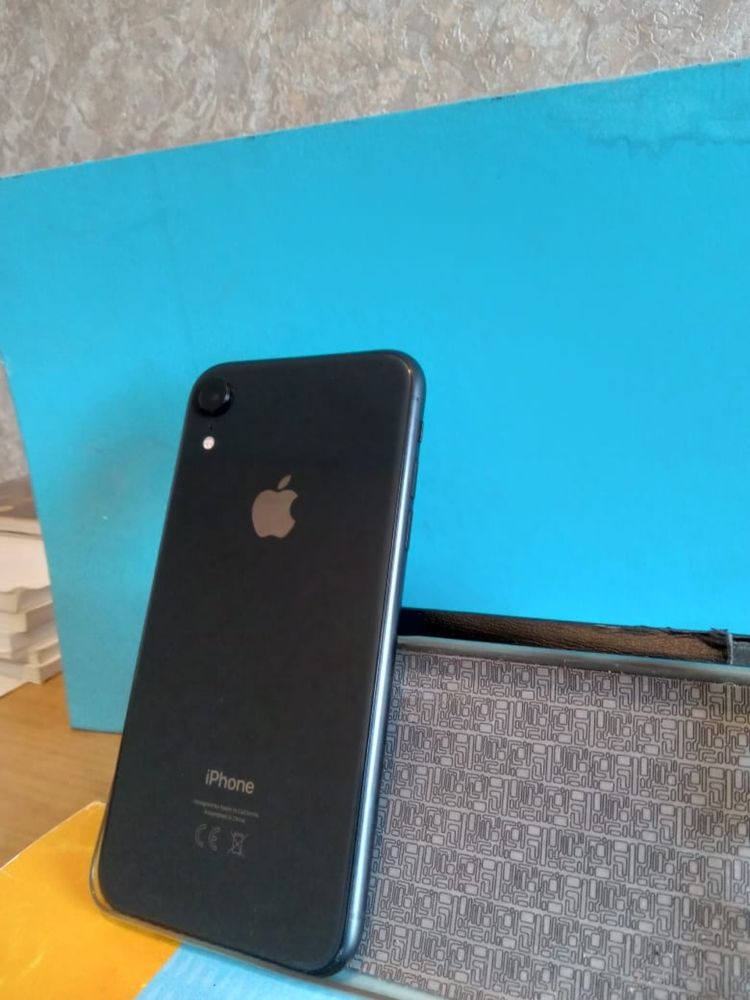 iphone xr  в хорошем состоянии