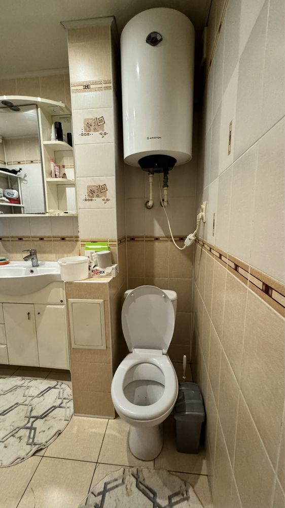 Продам 3 комнатную квартиру район 6 школы