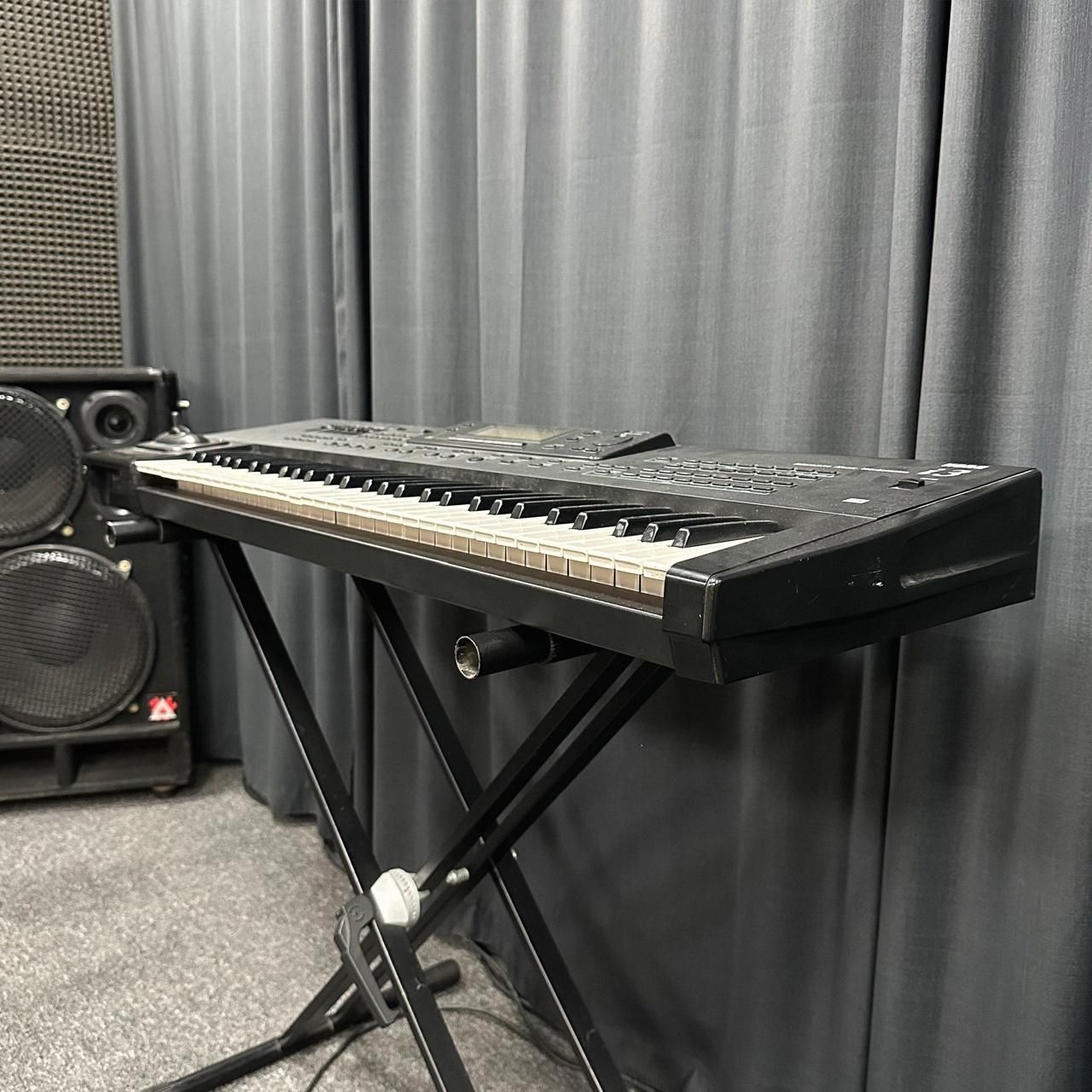 Korg i3 (Made in Japan) — легендарная аранжировочная станция