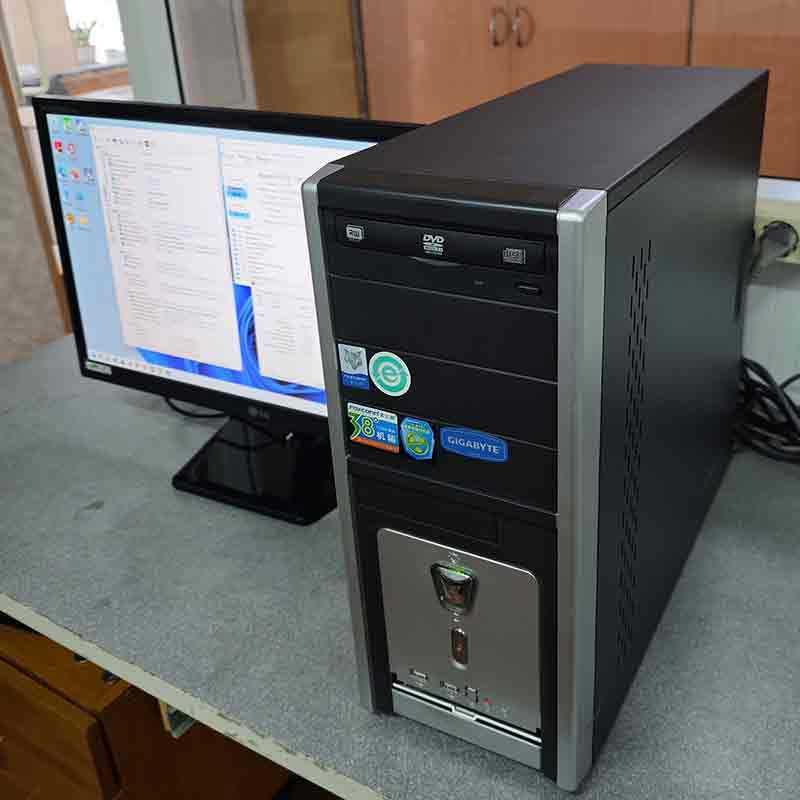 Продам компьютер б/у: I3-6100, 16Gb, SSD128Gb, HDD2Tb, RX560, LG23"