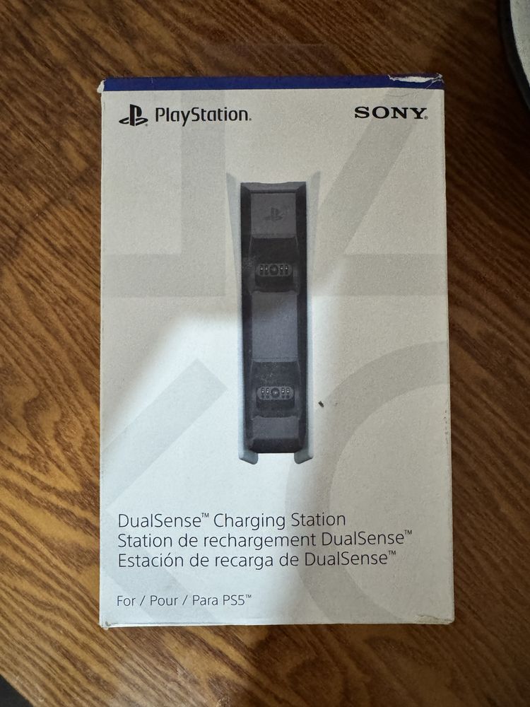 Sony PlayStation 5 Slim + геймпад + Charging station, обьем SSD 1000Гб