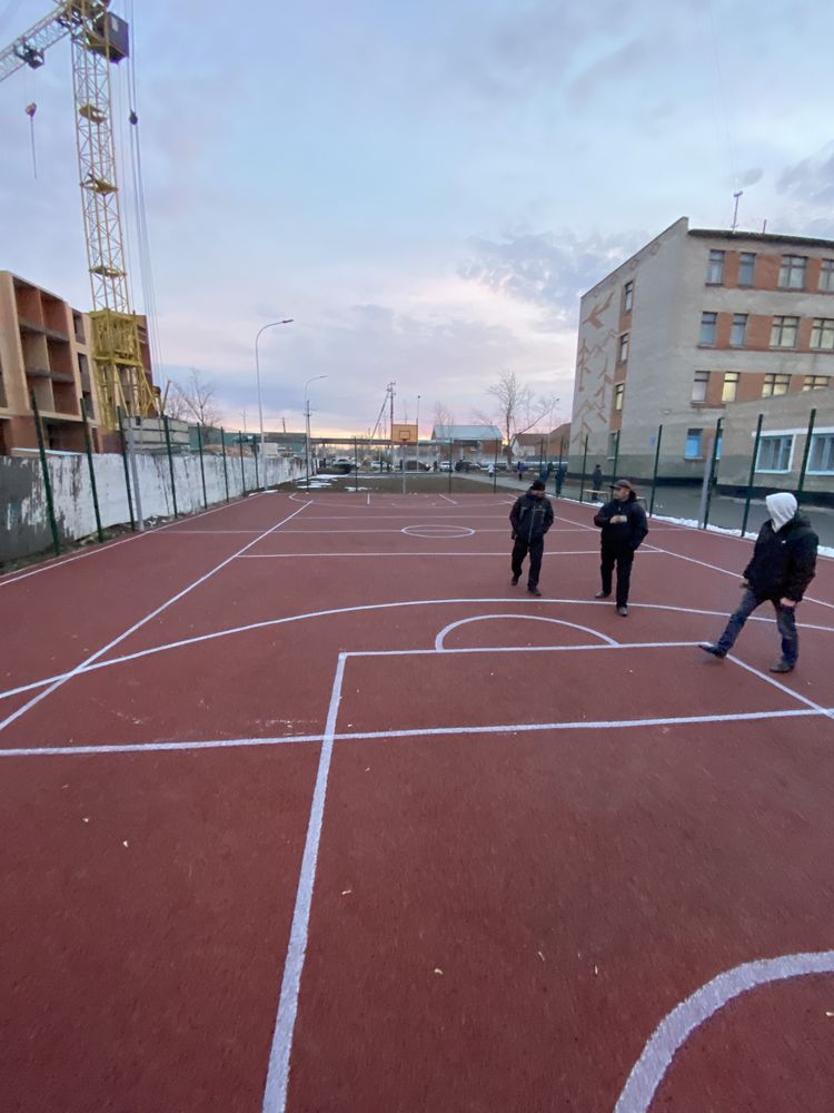 Бесшовное тартановое покрытие (резиновое) из резиновой крошки тартан