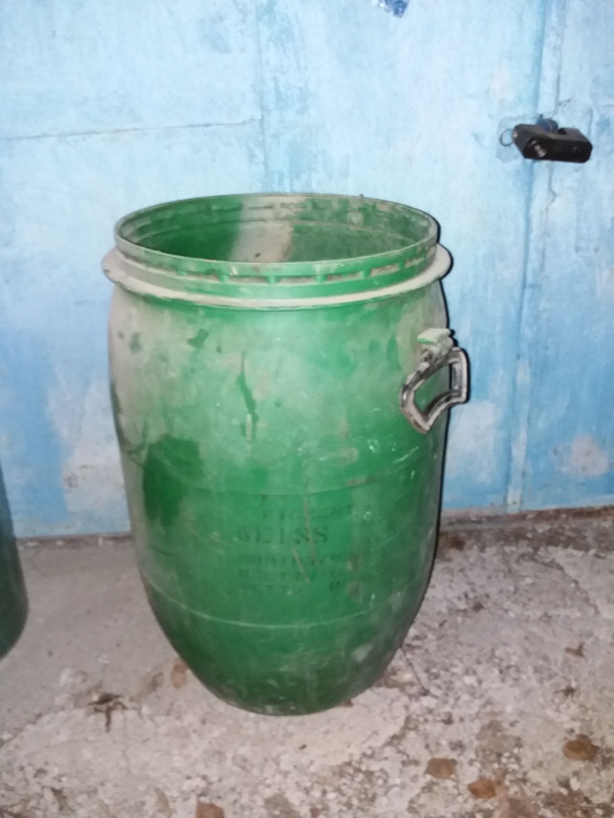 Продам бутыль и бочку