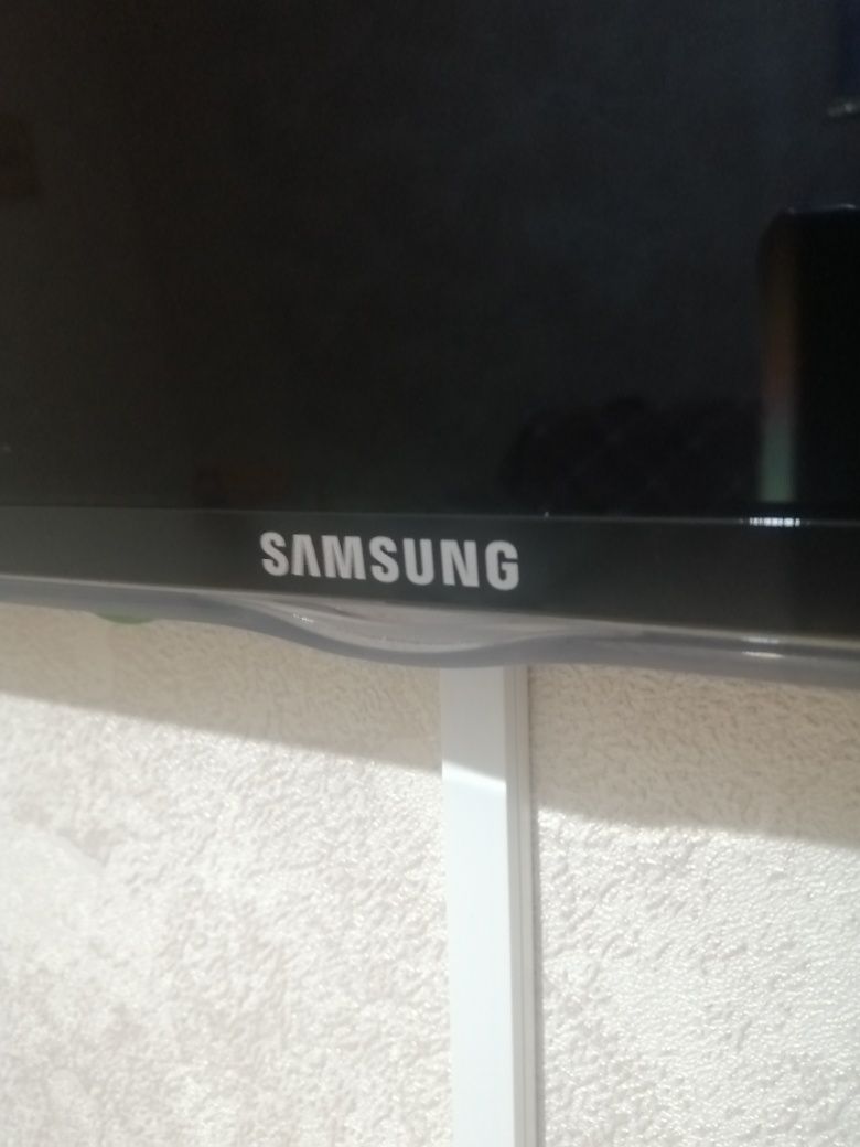 Телевизор Samsung 32 диагональ