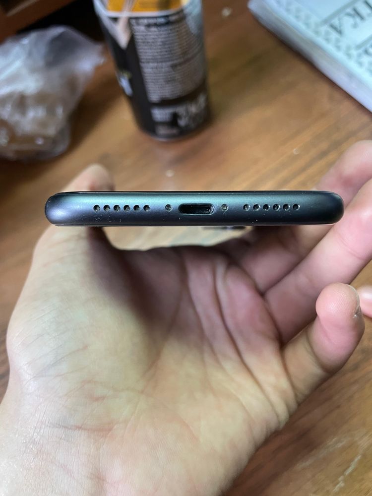 iPhone11 каробка бар