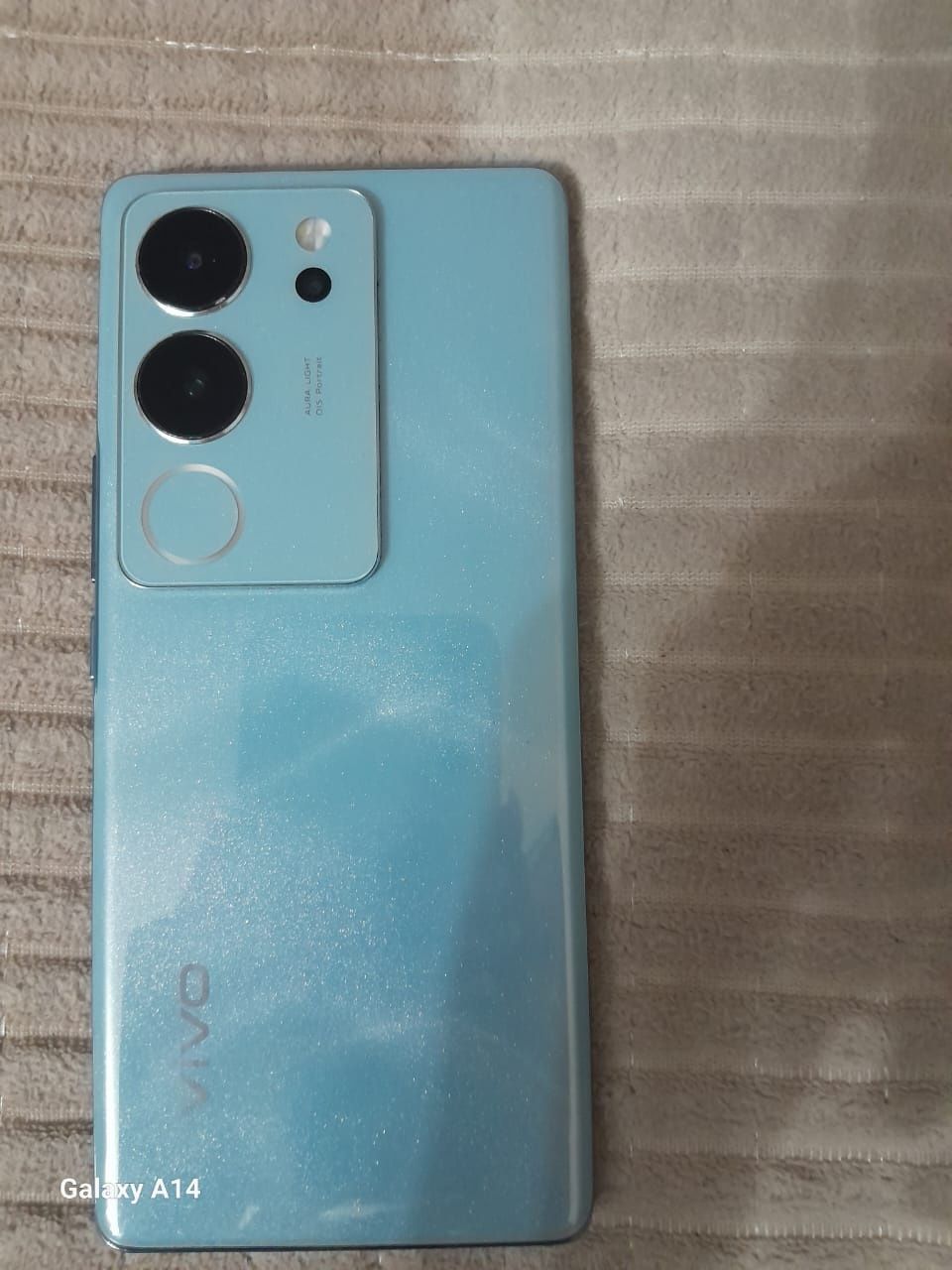 Айфон Vivo v29 в хорошем состоянии