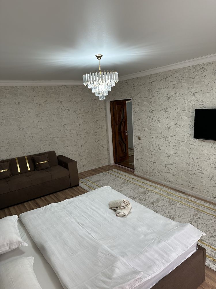 Продам 2 х ком квартиру мик Нурсат 133 д  2 этаж