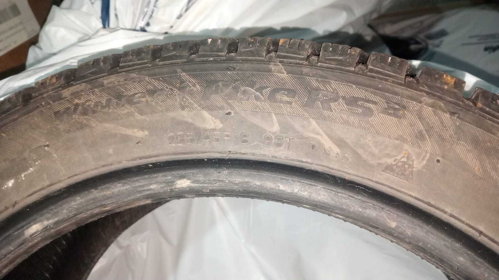 Шины зимние 235/45 R18