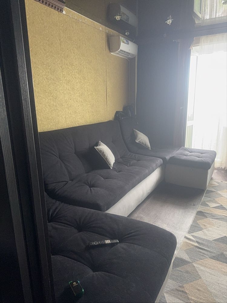 Продам квартиру на степном 4