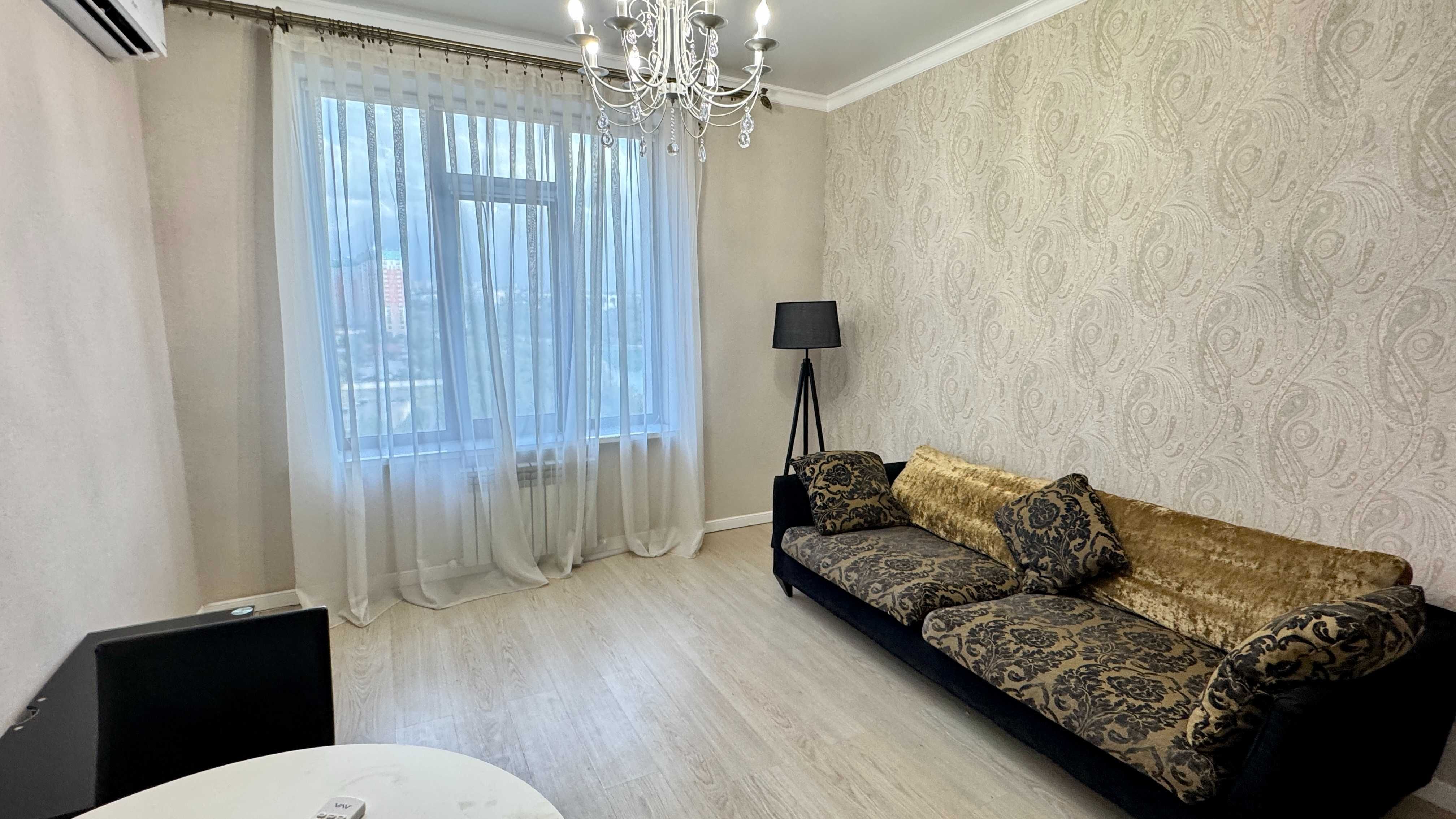 2-комнатная, свежий ремонт, 49 м², ЖК Varlamova, метро 5 мин!