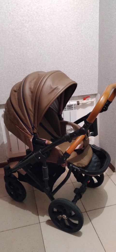 Коляска детская.