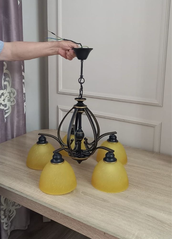 Люстра 5ти рожковая