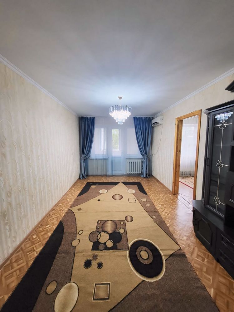 Продам 4-х комн квартиру Восток