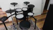 Ударная установка ROLAND  TD27K стул пэды