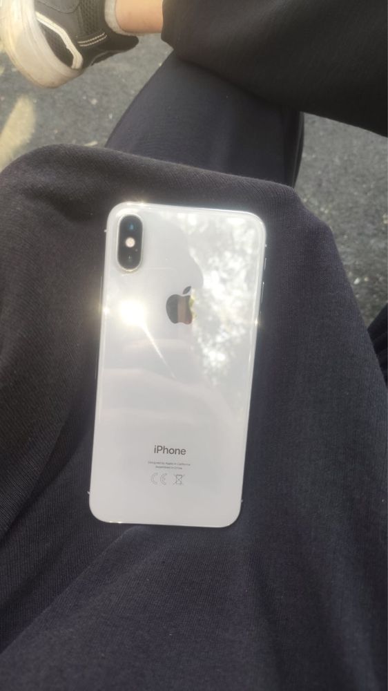 Iphone X в хорошем состоянии