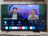 Телевизор Samsung EU50AU8000 (50 дюймов)