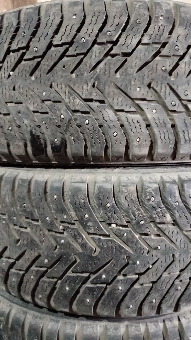 Продам шины 235/55/r18 Hakkapelitta 8