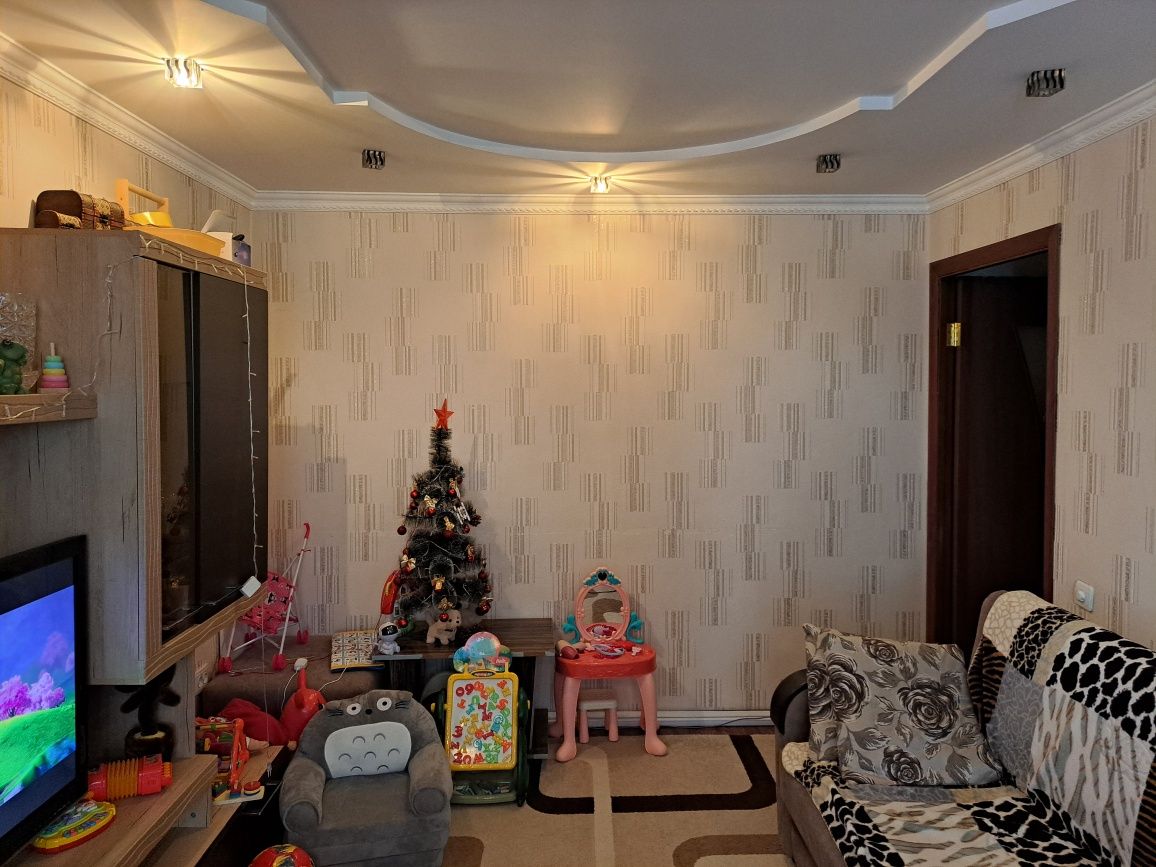 Срочно продам 2-х комнатную квартиру