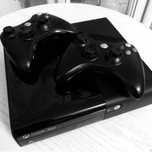 Xbox 360e+80игр+2 джостика
