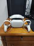 Oculus Quest 2, Шлем виртуальной реальности