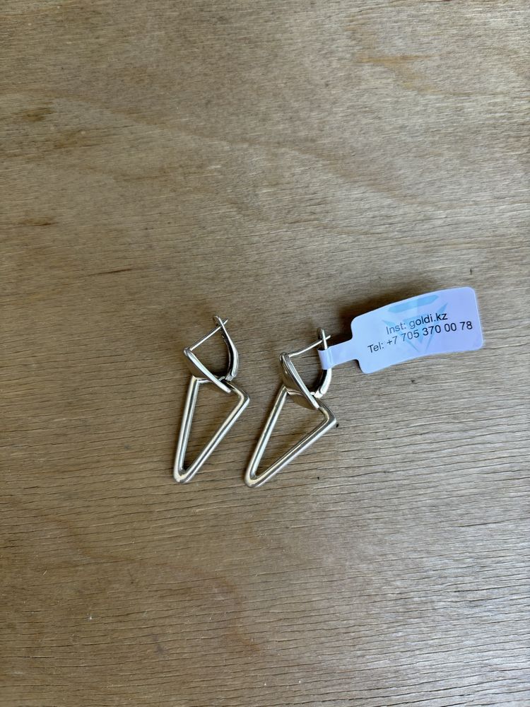 Продам серьги серебро