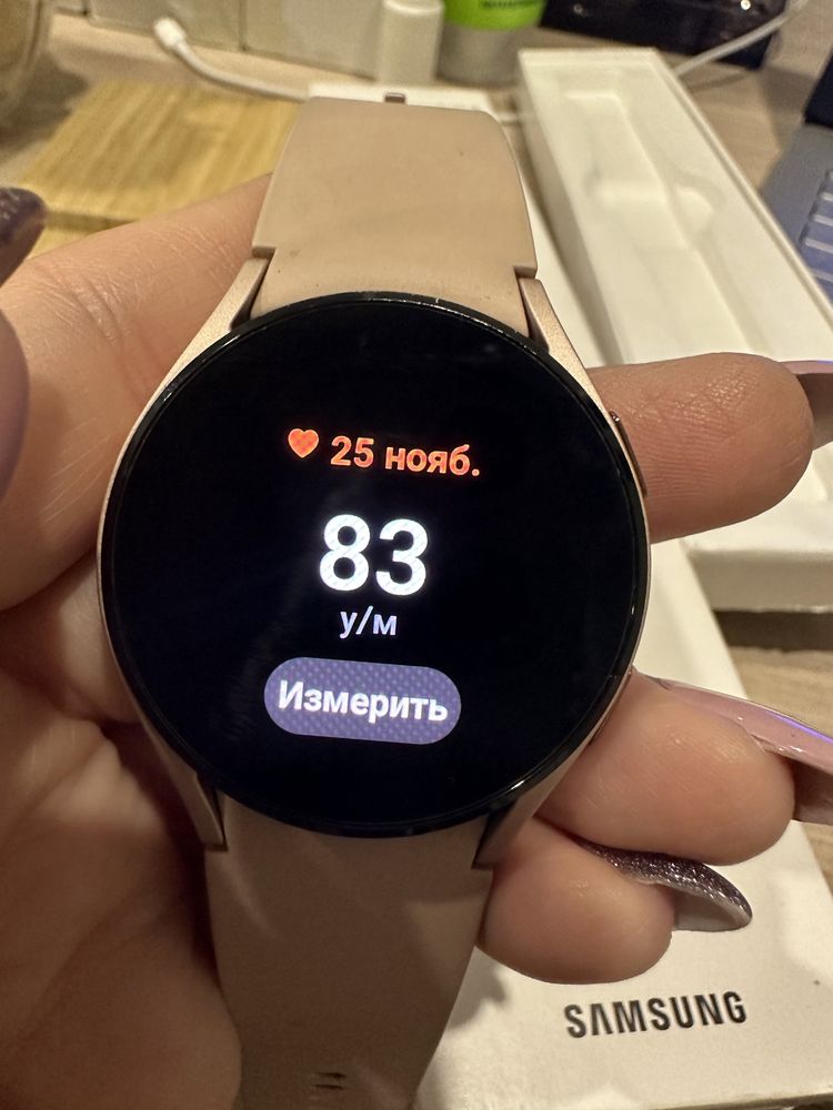 Смарт часы Samsung Watch 4