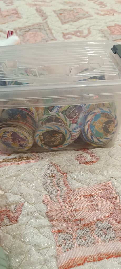 Продаю ящик фишек1500тенге