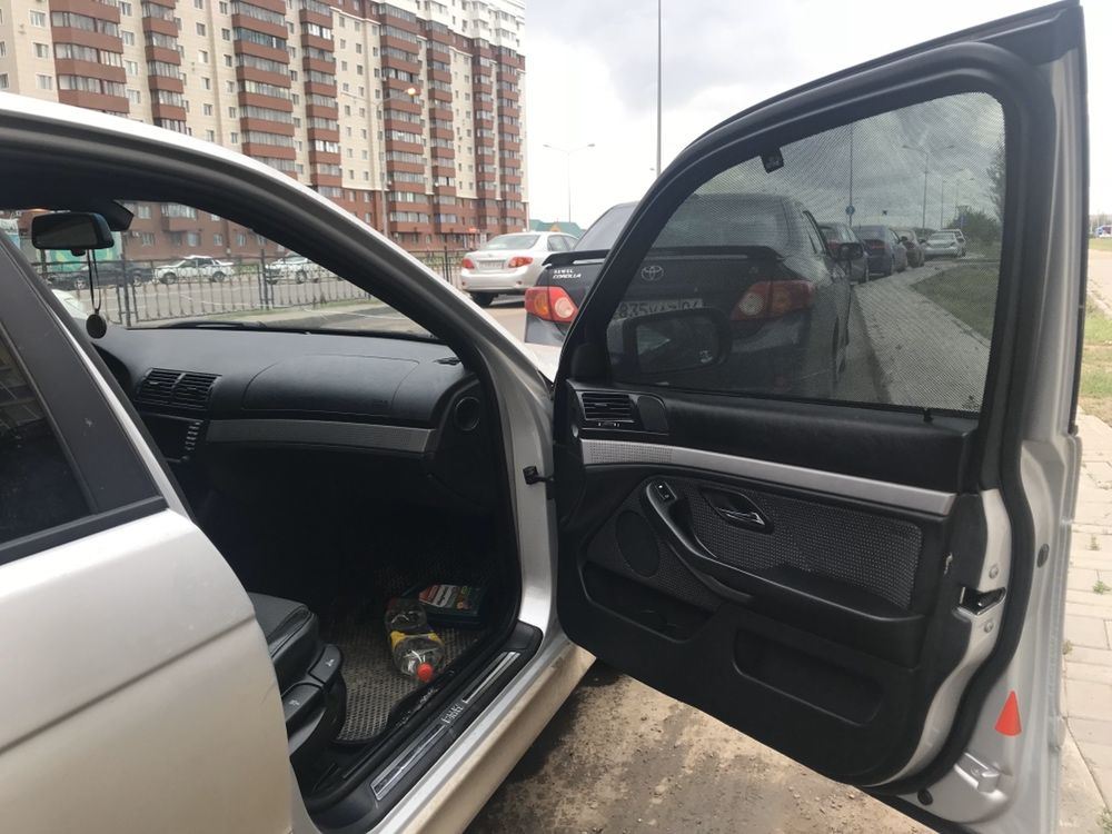 Авто шторки на BMW / Toyota / Mercedes Астана