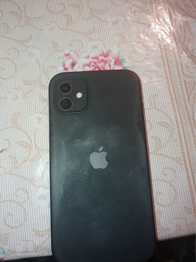 iPhone 11 срочно продам нужно деньги всё родной ничего не менялся