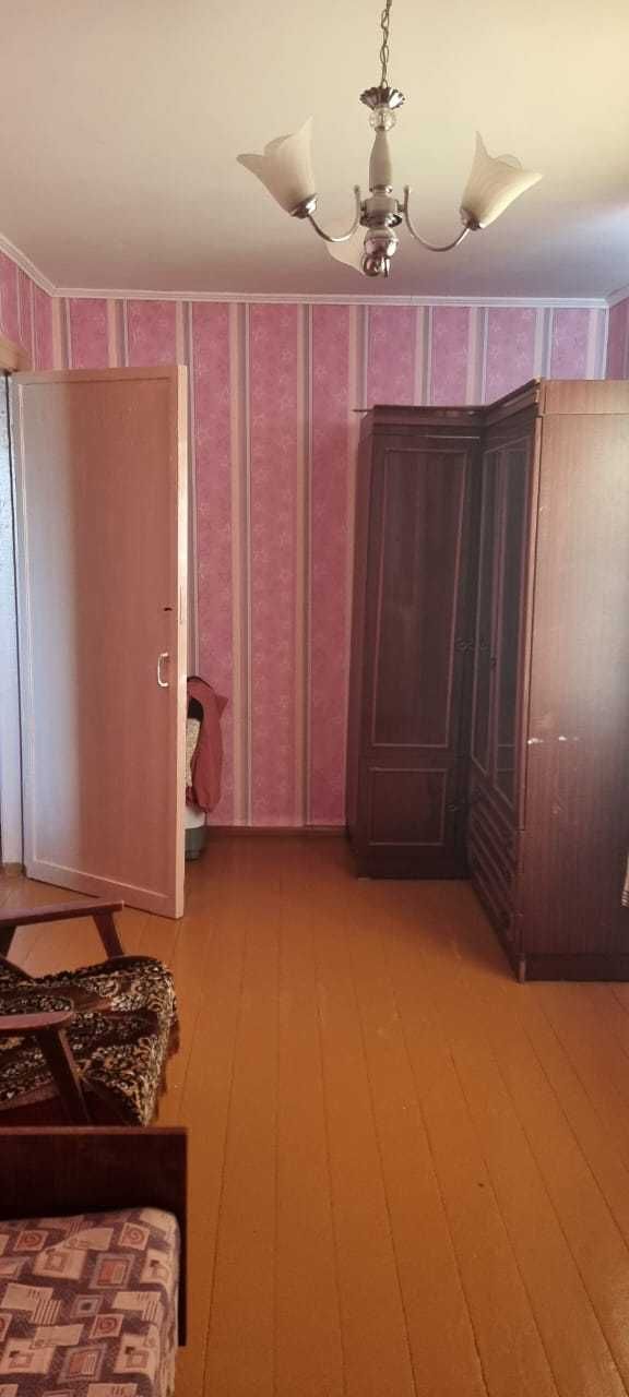 Обмен 2х  кв Торайгырова 30,  5 этаж на 2х км рядом р-не