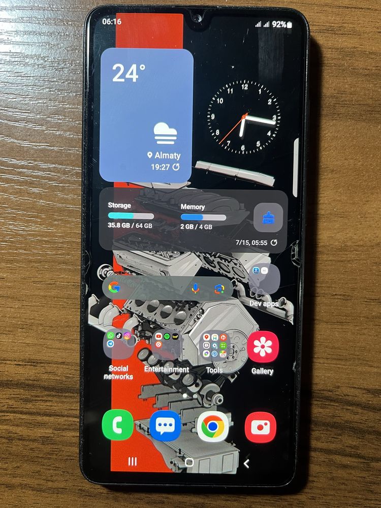Смартфон Samsung Galaxy A41. 4/64