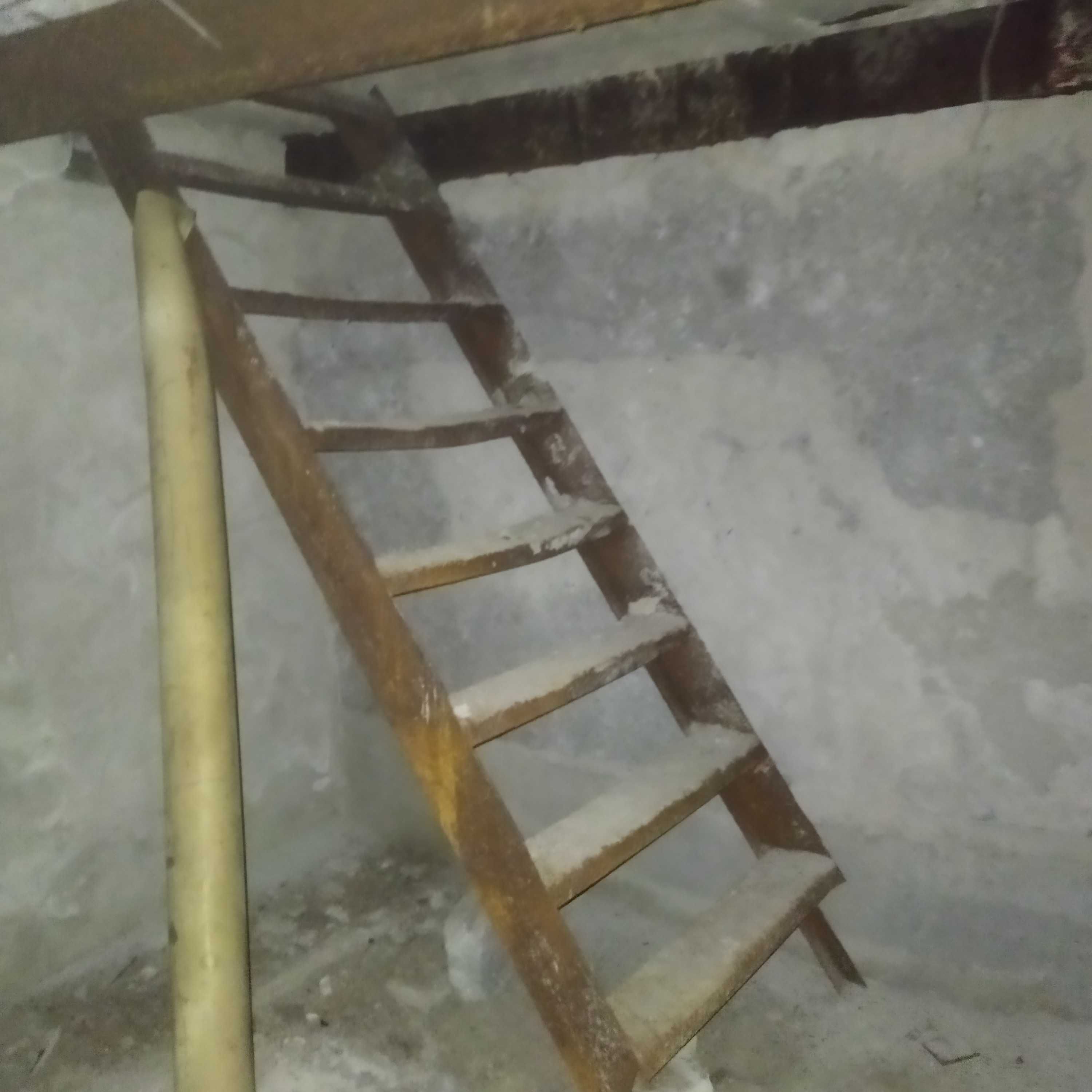 Гараж- продажа, трёх уровневвй