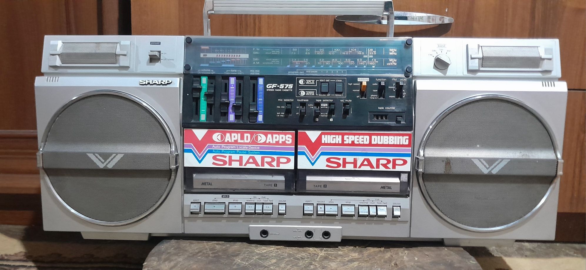 Магнитола SHARP 575 Производства Япония