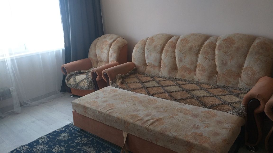 Продам два дивана и кресло 5 тыс