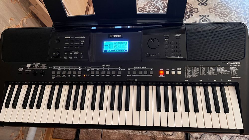 Синтезатор: Yamaha PSR E463. В идеальном состоянии.