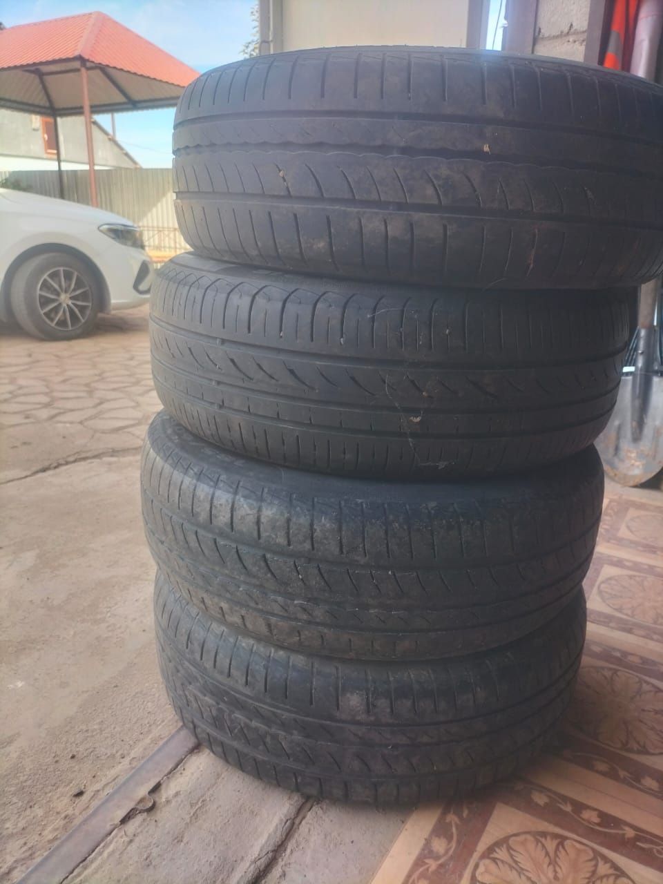 Продам шины R 15