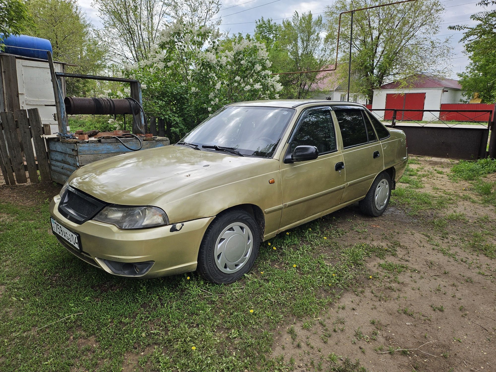 Нексия 2,газ бензин,8 клапан,масло не жрёт