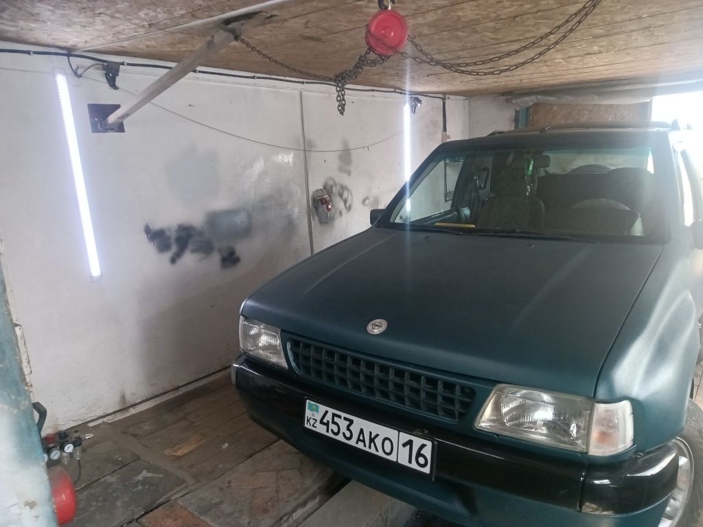 Продам дом отличный вариант для ЛПХ  или авто малярка.