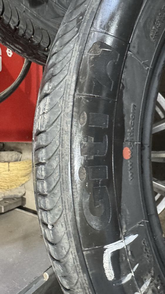 Автошина летняя 225/55R19 4 шт. Б/у