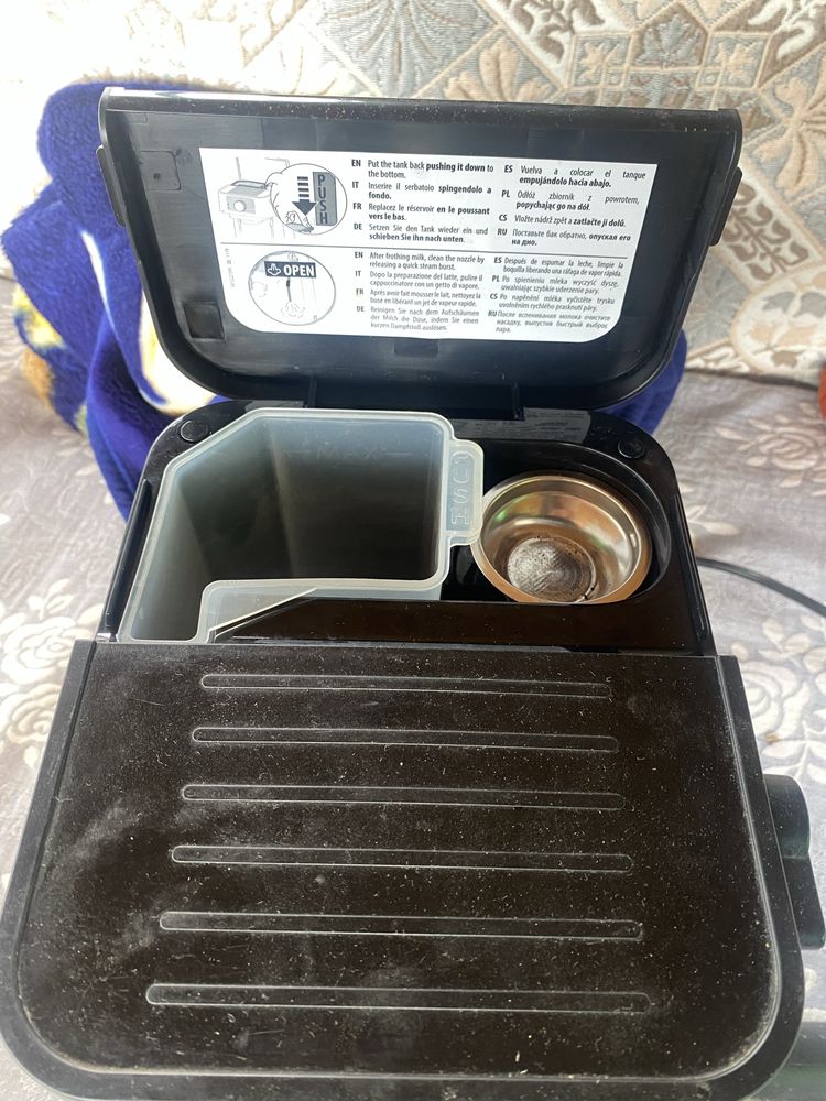 Рожковая кофеварка DeLonghi