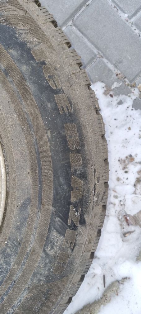 Продам диски с шинами
