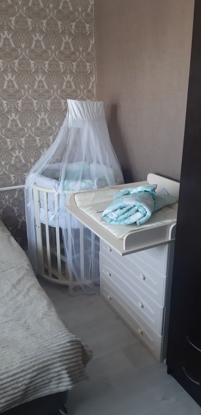 Продам кроватку трасформер