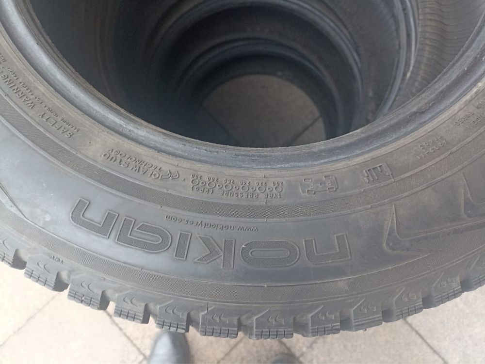 Автошины ! В отличном состоянии!